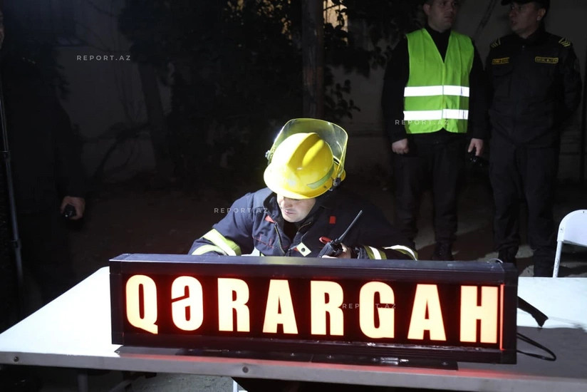 Yasamalda yanğının baş verdiyi yaşayış binasının qarşısında xüsusi qərargah yaradılıb