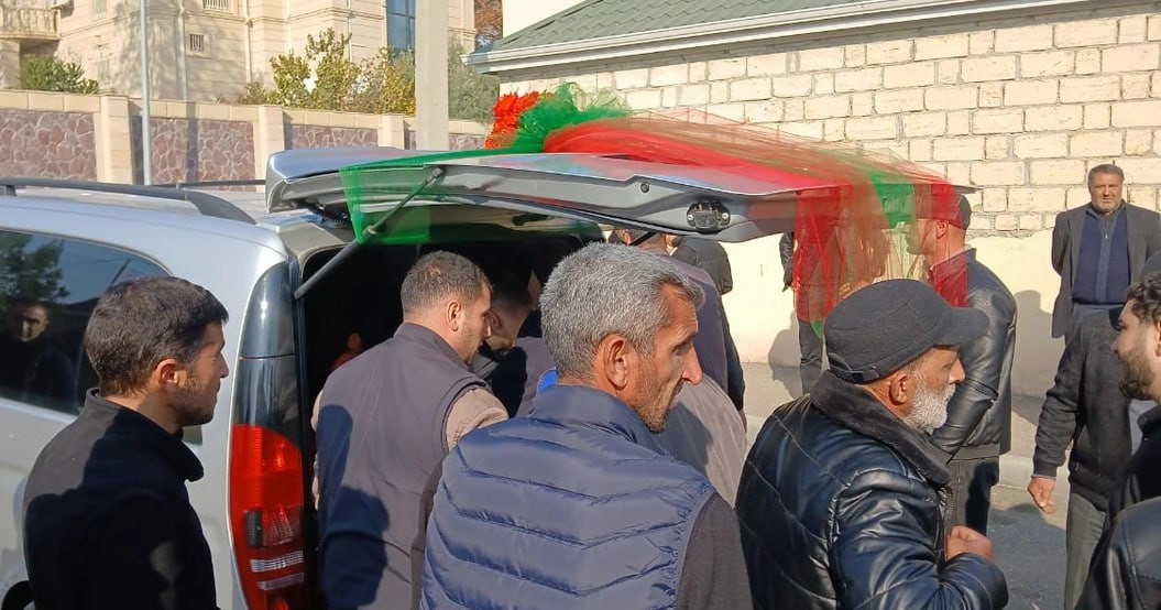 Dünən restoranda həyatını itirən Cavidan Muradlı dəfn olundu