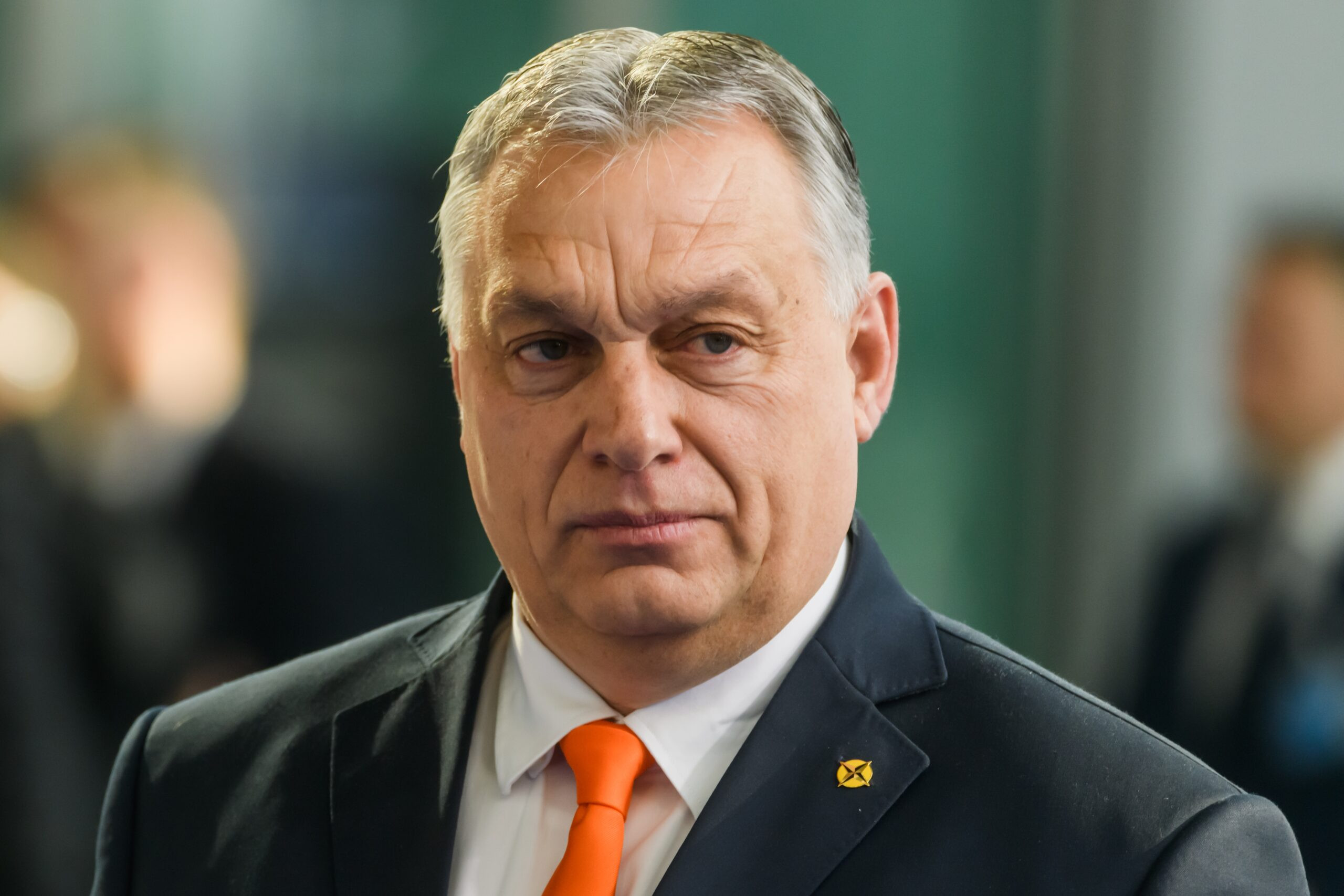 Orban: Miqrantları qəbul etməkdənsə, cərimə ödəyərik