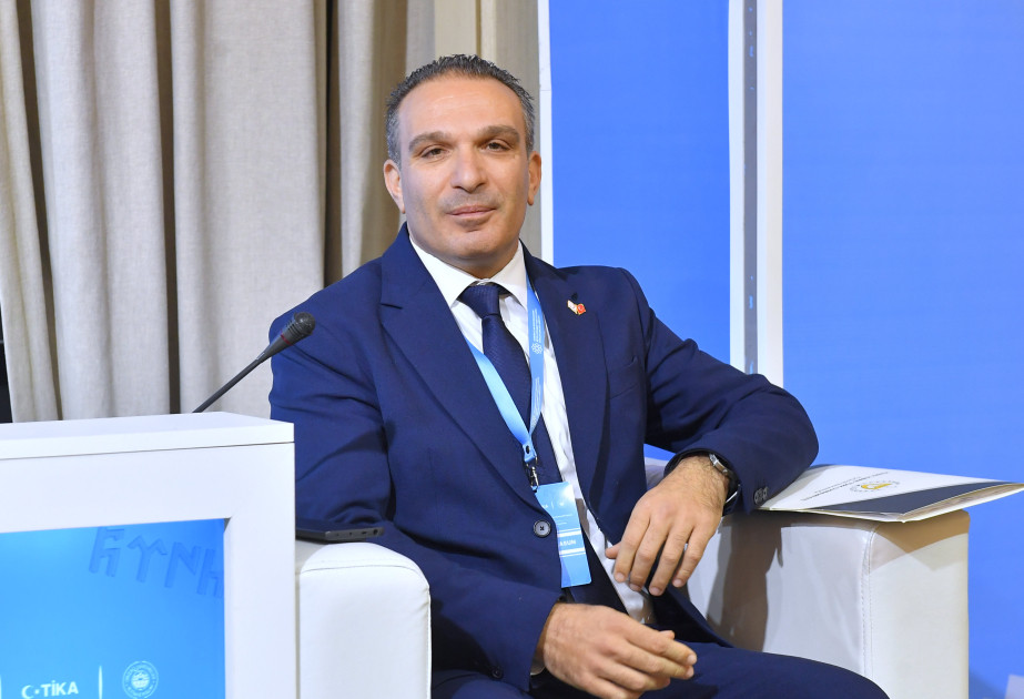 Şimali Kipr rəsmisi: Bugünkü forum Türk dünyasının birliyinin yeni mərhələyə yüksəldiyini açıq şəkildə göstərir