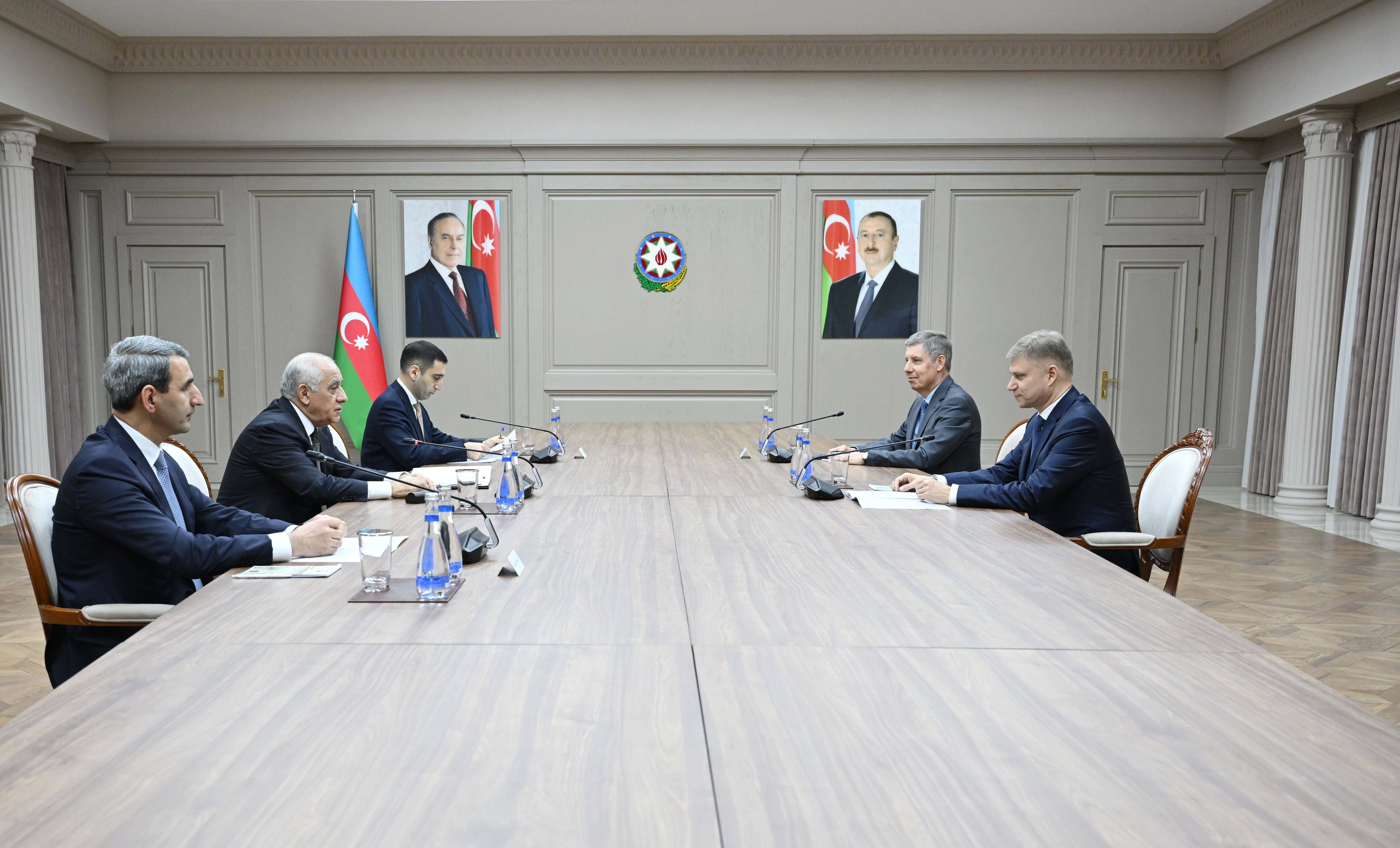 Əli Əsədov və Rusiya Dəmir Yollarının baş direktoru ilə nəqliyyat-logistika əməkdaşlığını müzakirə edib