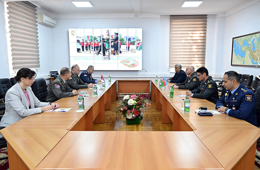 Azərbaycan və Serbiya arasında hərbi təhsil sahəsində fikir mübadiləsi aparılıb