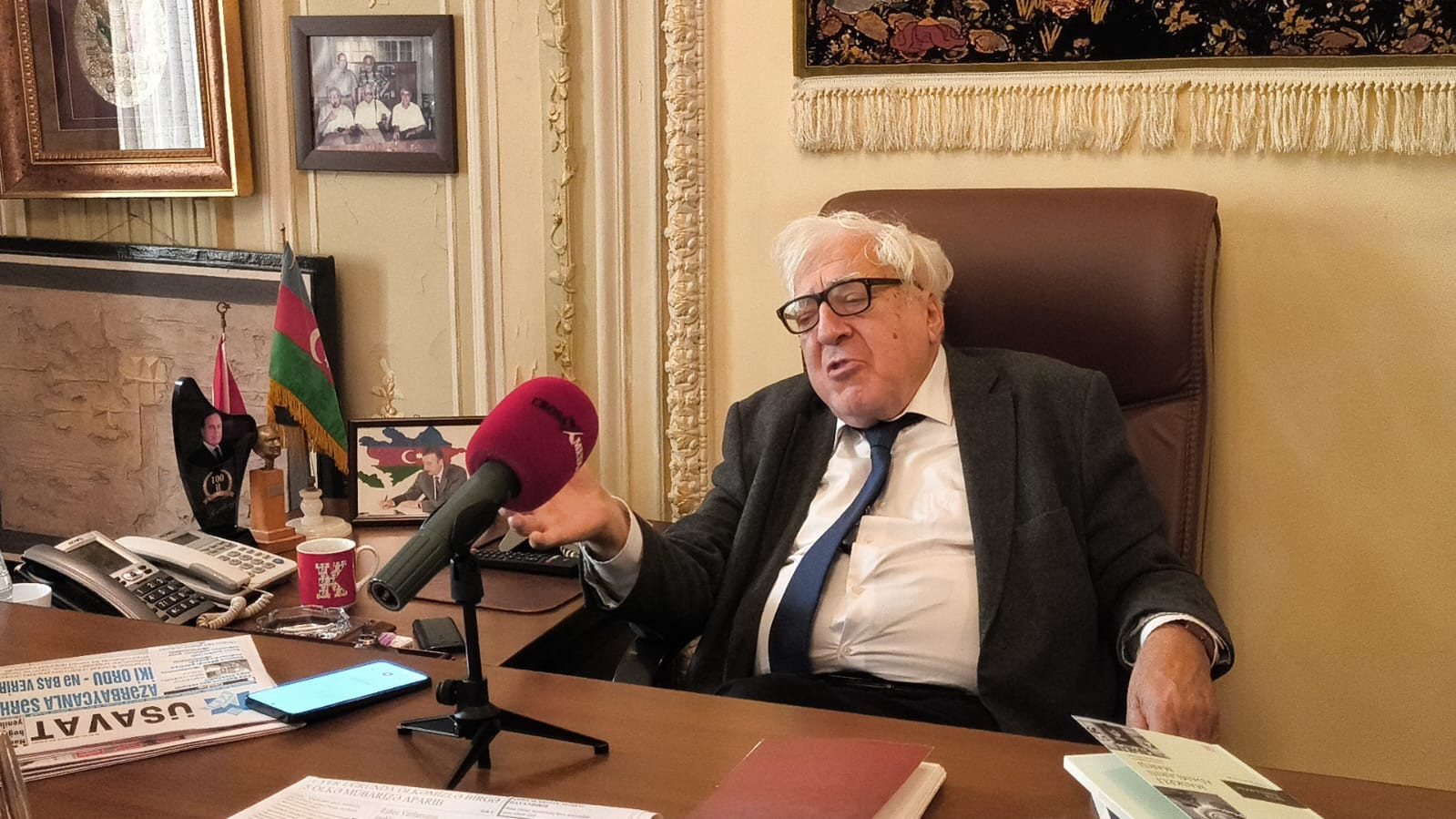 Mən rəqəmsal dünyada yaşaya bilmərəm və yaşamayacağam -