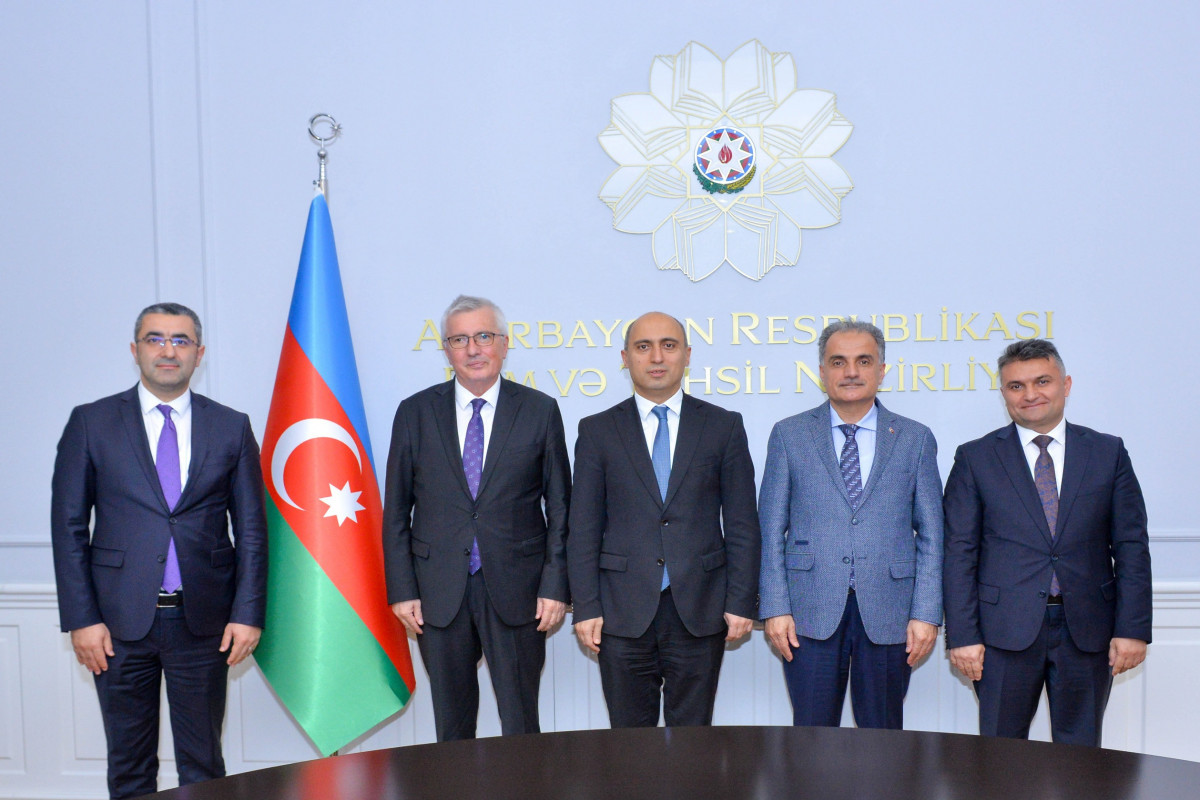 Nazir Türkiyənin Ali Təhsildə Keyfiyyət Təminatı Şurasının sədri ilə görüş keçirib