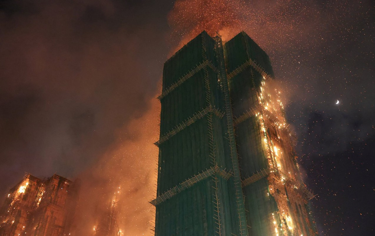 Honkonqdakı yanğına görə 11 nəfər həbs edildi -