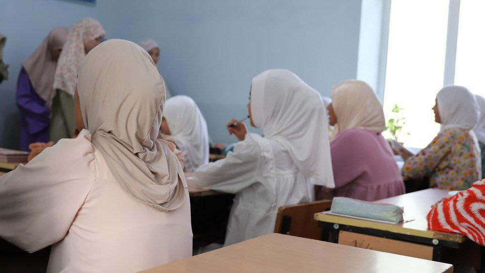 Qırğızıstan xaricdə dini təhsilə məhdudiyyət tətbiq etdi