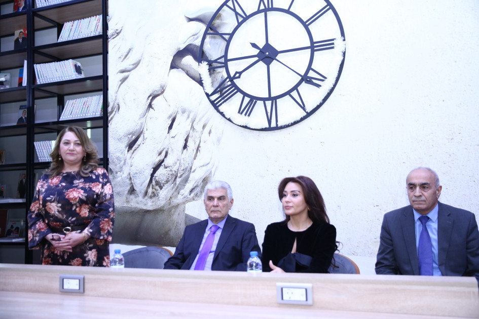 Süni intellekt və kitabxanalar: Məktəbdən rəqəmsal gələcəyə