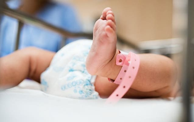 Körpələr arasında ölüm halları niyə artıb?- Həkim açıqladı