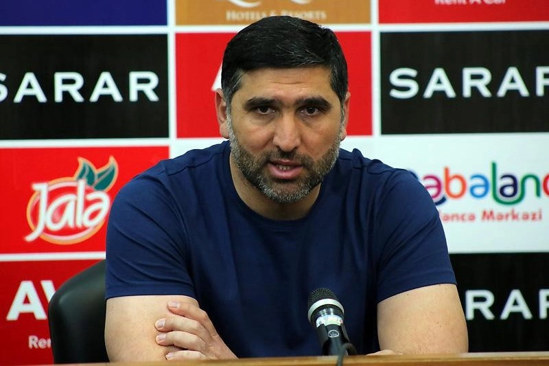 "Neftçi"nin məşqçisi: "Azarkeşlərdən üzr istəyirəm"