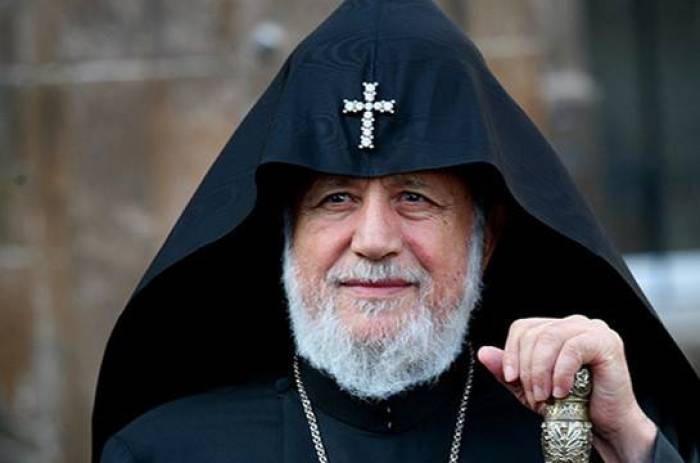 Ermənistanda kilsə qalmaqalı: Arşak uzun illər tənqidlərin hədəfi olub