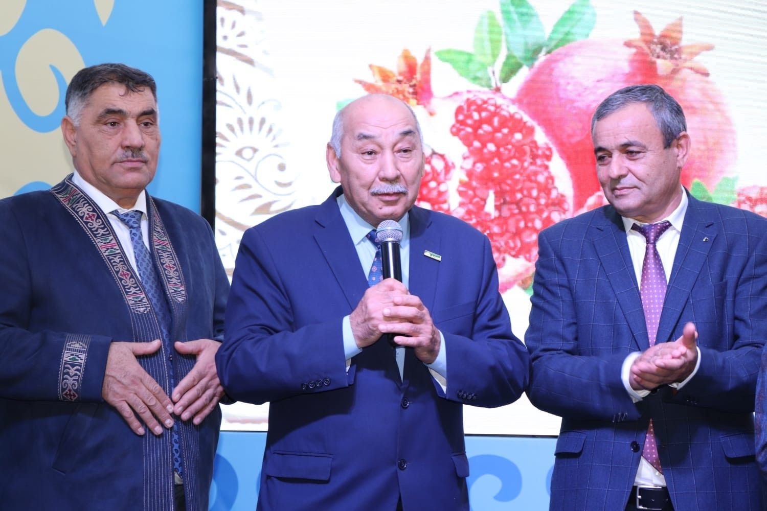 Uralskda ənənəvi Nar bayramı keçirilib