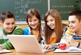 Məktəblərdə hər bir şagirdin komputerlə təmin olunması üçün işlər davam etdirilir -