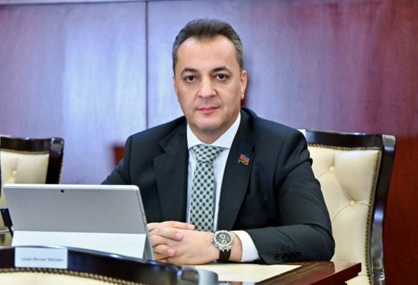 Azərbaycan 90-cı illərin əvvəllərindəki AXC–Müsavat cütlüyü dövrünün Azərbaycanı deyil -