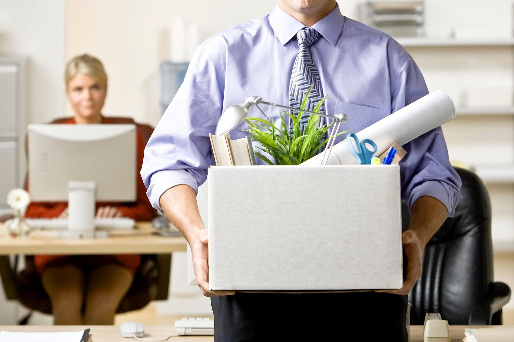 Əmək qanunvericiliyində işdən azad olunma dəyişikliyi edilib