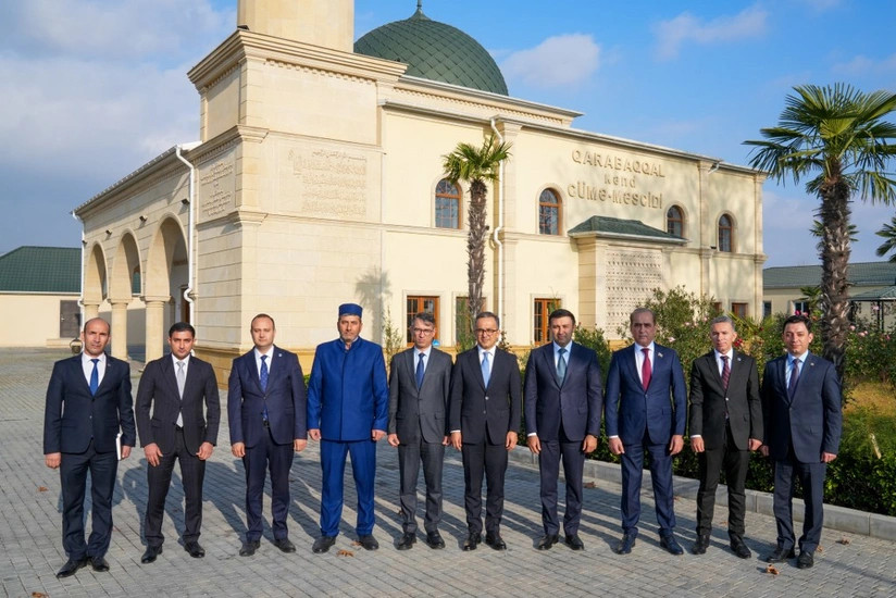 Ramin Məmmədov Qarabaqqal kənd məscidini ziyarət edib