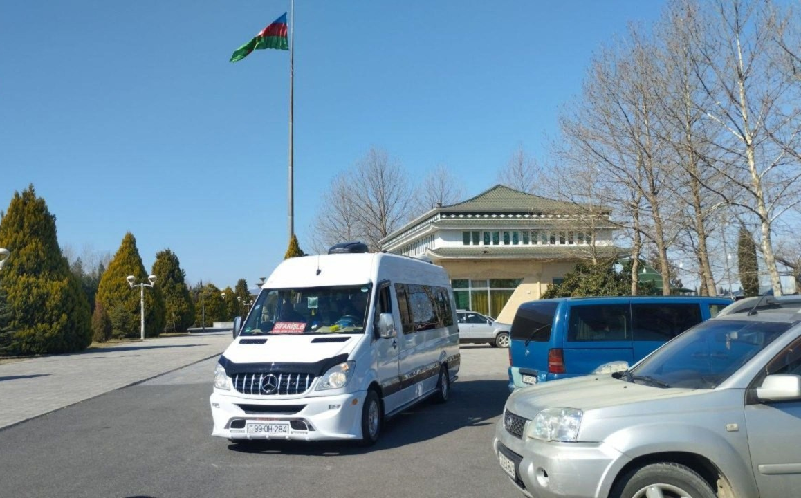 Növbəti köç karvanı Horovlu kəndinə çatıb