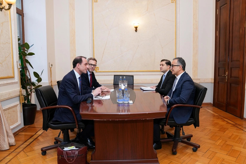 Ramin Məmmədov İsveç XİN-in xüsusi nümayəndəsi ilə görüşüb