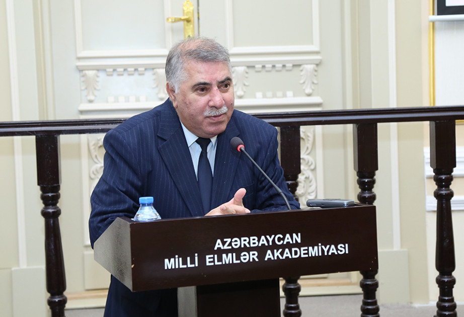 Dilçilik İnstitutunun direktoru: