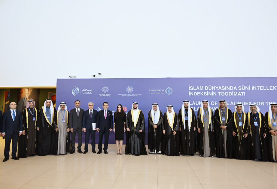 Leyla Əliyeva Bakıda keçirilən beynəlxalq konfransda iştirak edib