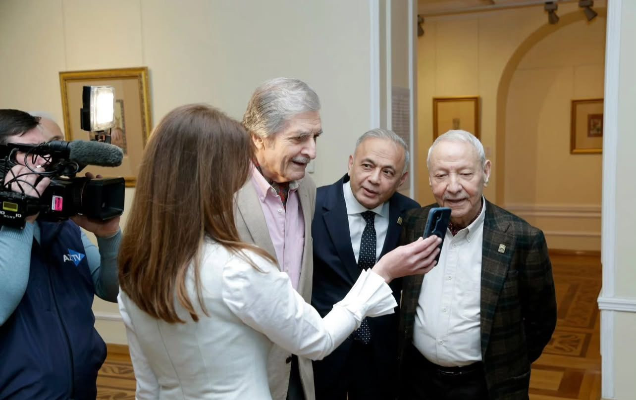 Mirzə Qədim İrəvaninin 200 illik yaradıcılıq irsi sərgisi açıldı