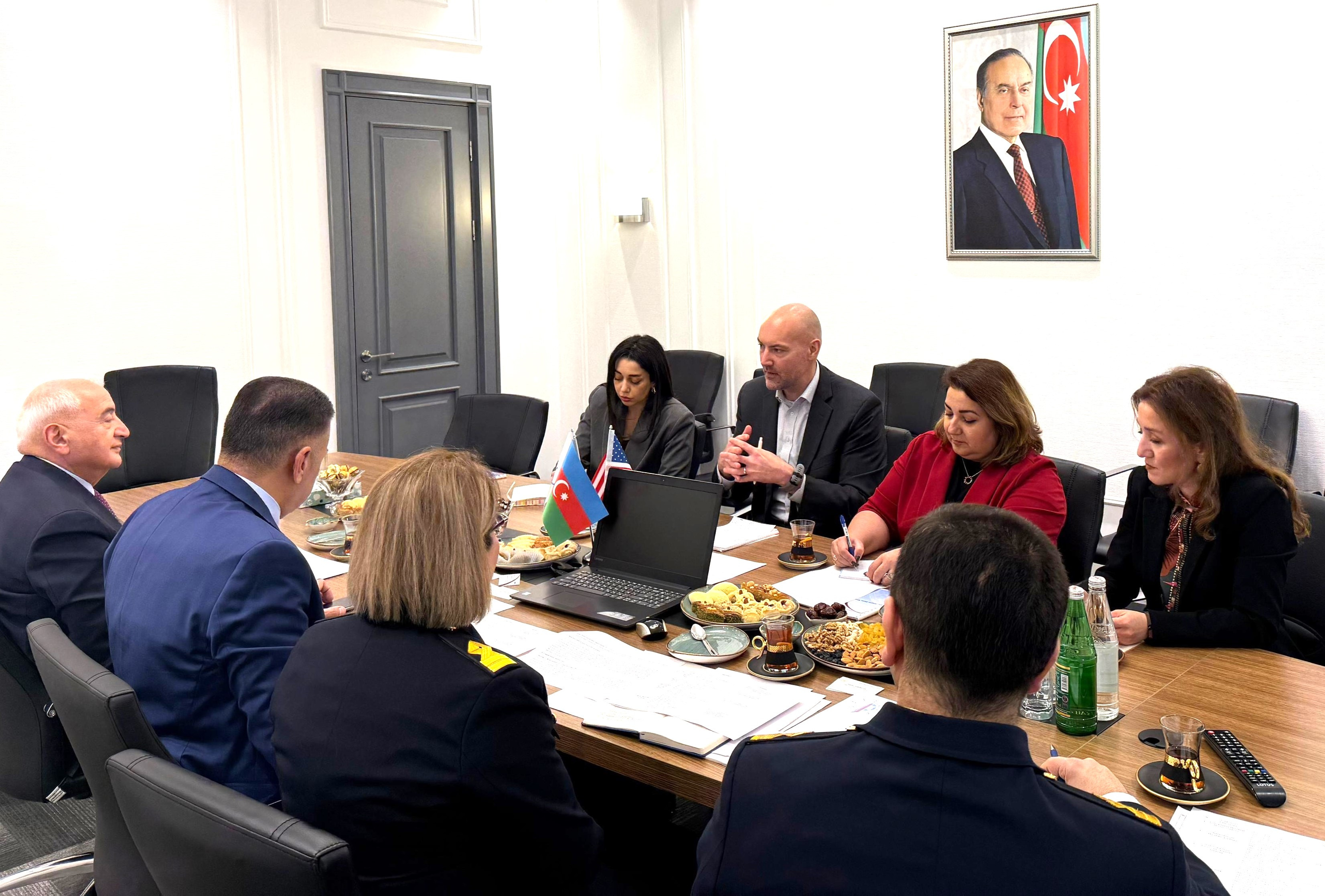 ABŞ təcrübəsinin dəniz daşımaları sahəsində paylaşılması müzakirə edilib