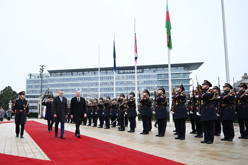 Bratislavada İlham Əliyevin rəsmi qarşılanma mərasimi olub