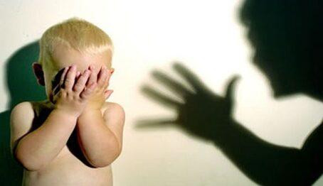 Valideyn aqressiyası fonunda qurban gedən körpələr - Ekspertlər danışdı