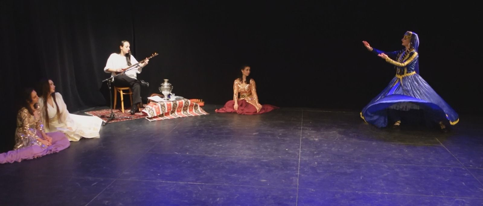 Cenevrədə Azərbaycanın milli musiqiləri zövq oxşayıb