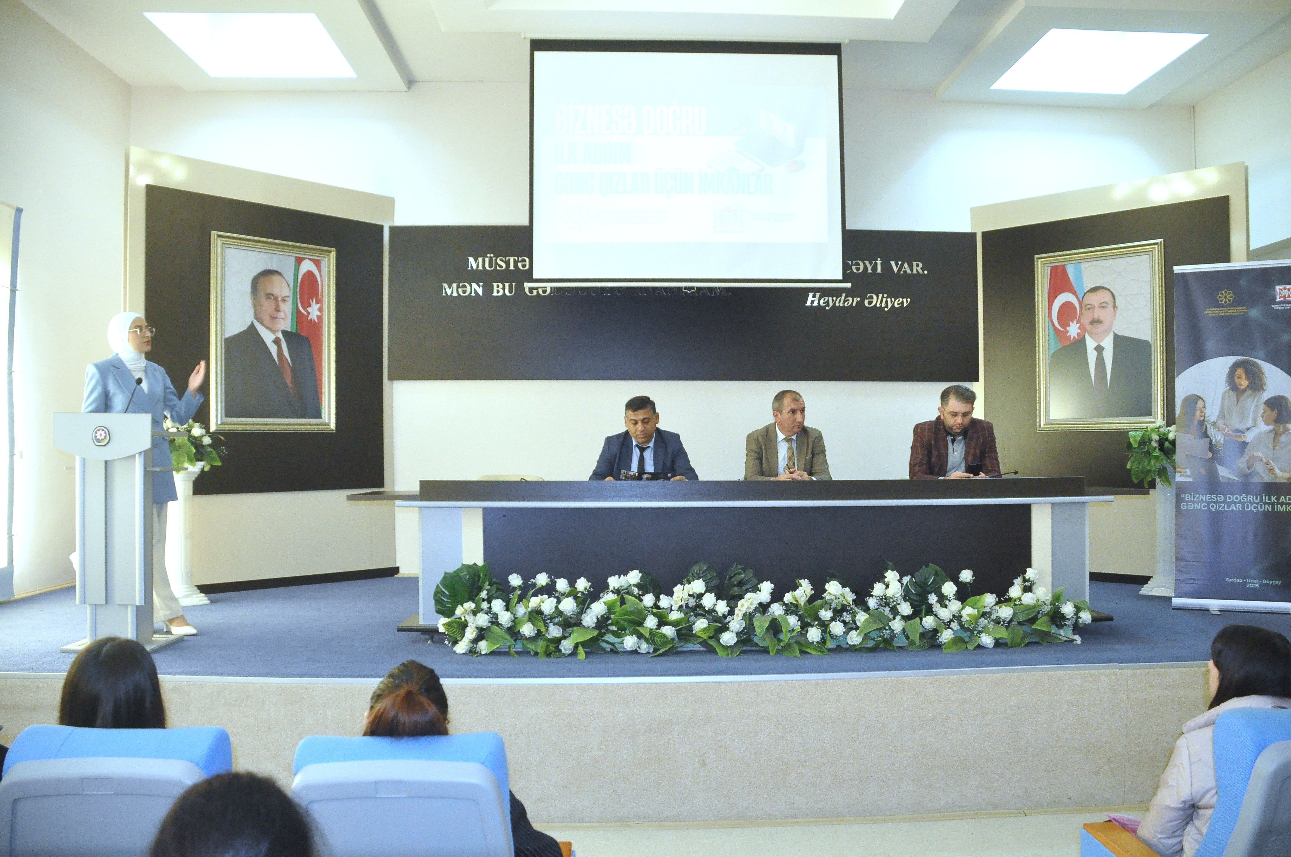 “Biznesə doğru ilk addım: Gənc qızlar üçün imkanlar” layihəsinin Bağlanış Mərasimi keçirilib