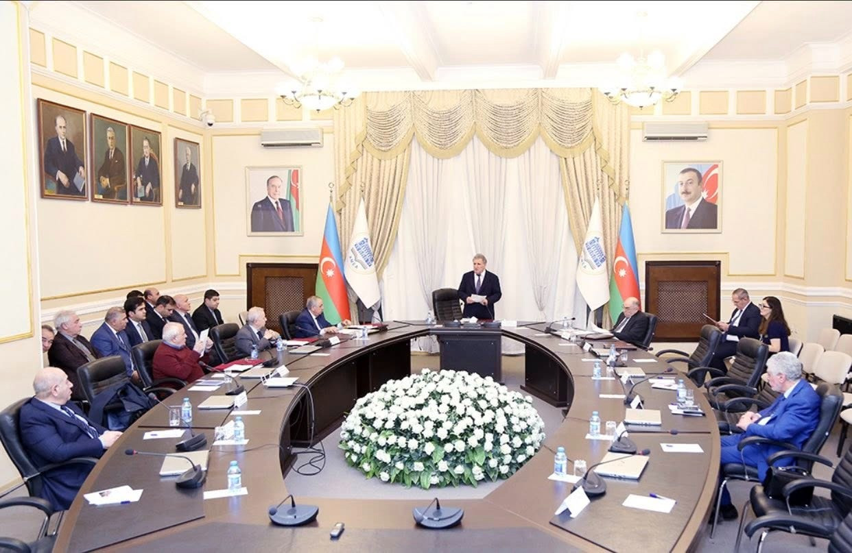 AMEA Rəyasət Heyətinin iclası keçirilib