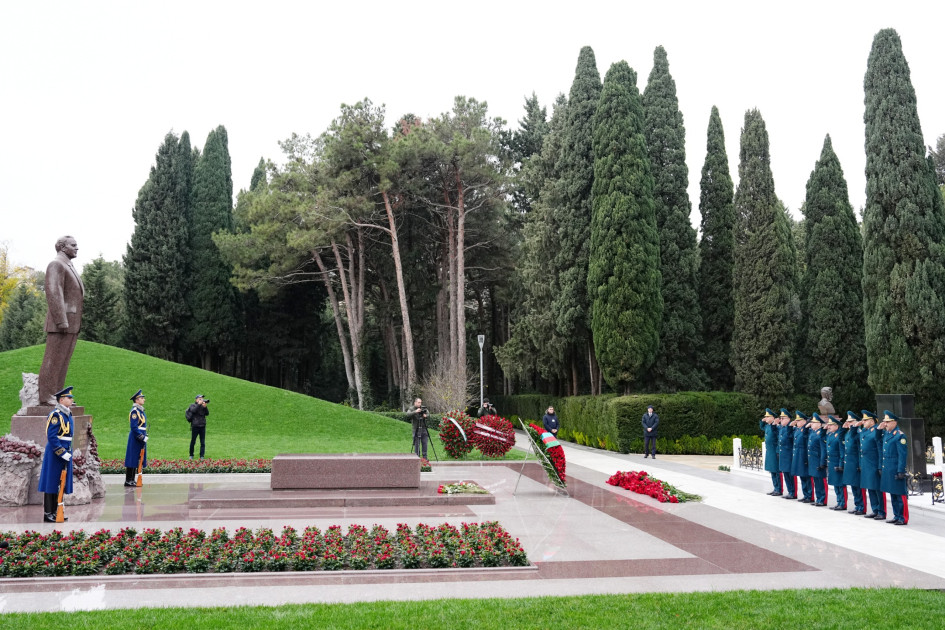 DSX-də Ulu Öndərin xatirəsi yad edilib