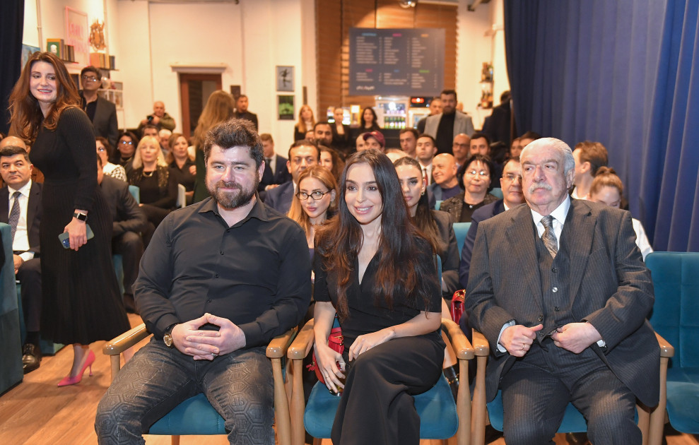 Bakıda Ümummilli Lider Heydər Əliyevin xatirə gecəsi keçirilib