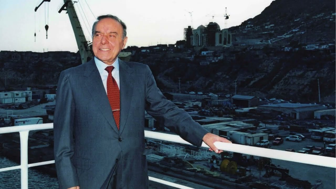 Hamımızın istəyi Heydər Əliyevin hakimiyyətə gəlib, xalqı bu çətinlikdən qurtarması idi -