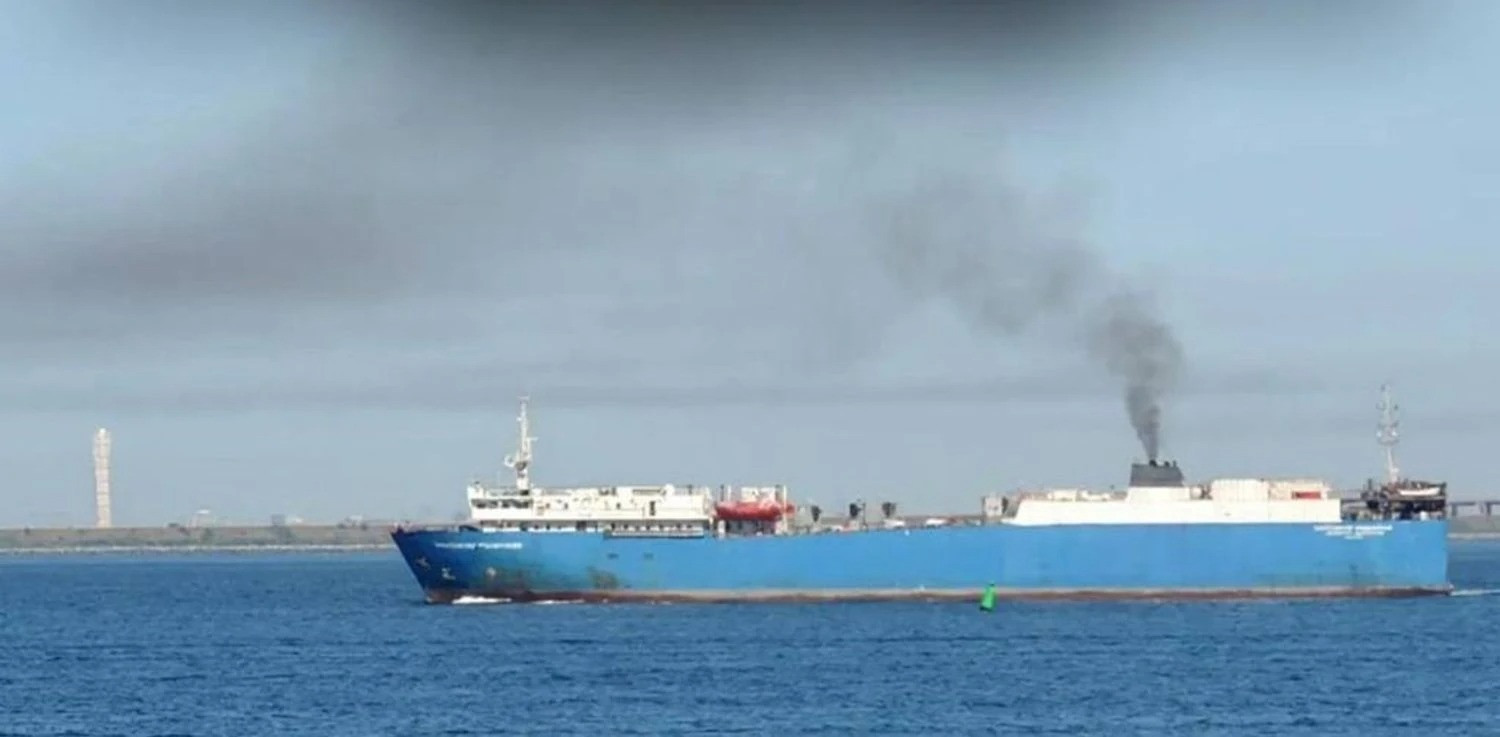 Ukrayna Xəzər dənizində iki Rusiya gəmisinə hücum etdi