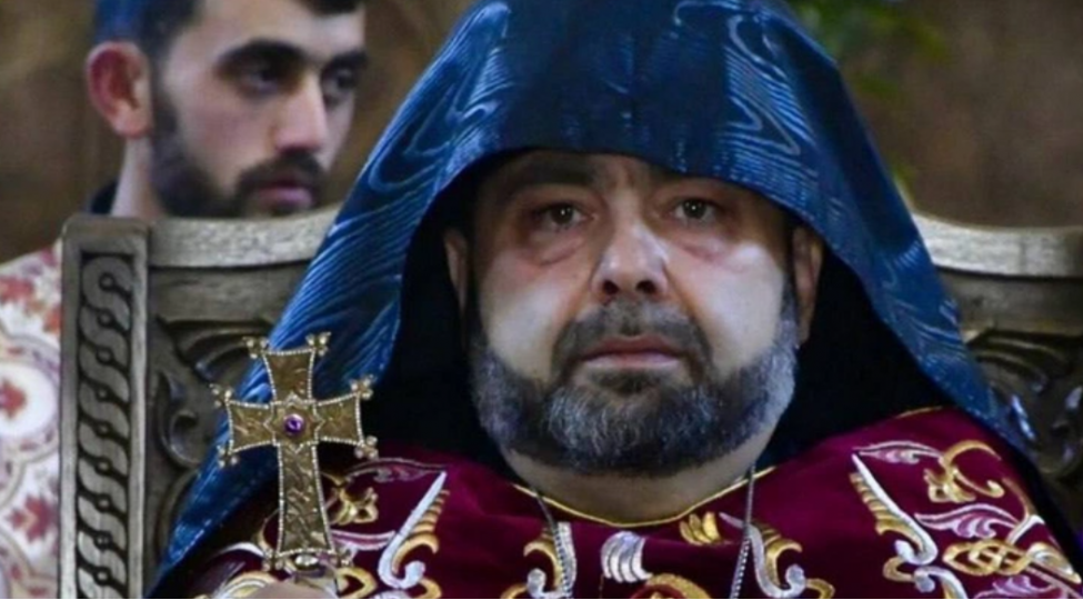 İrəvanda məhkəmə yepiskopun həbs müddətini uzadıb