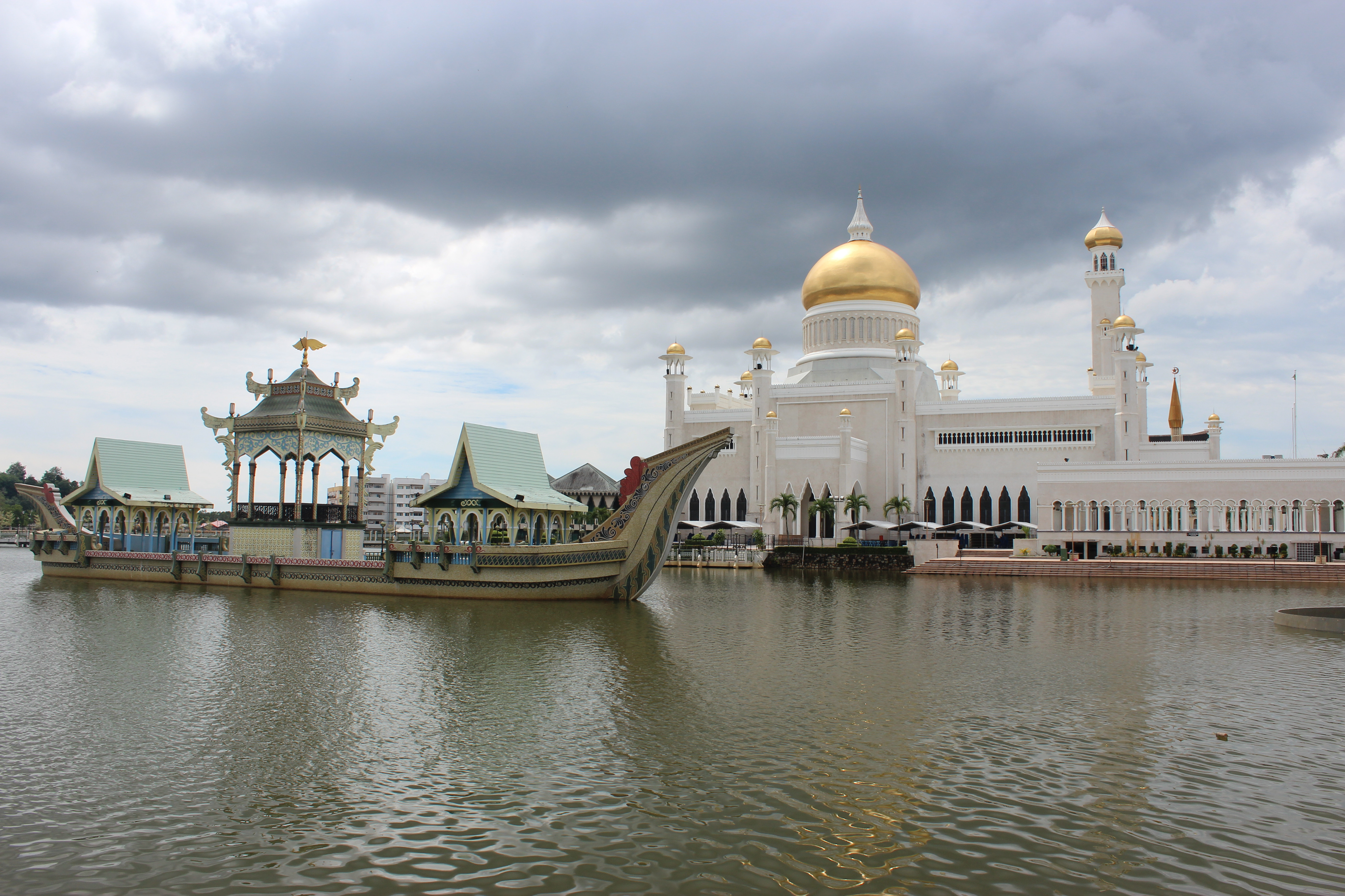 “Gremyaşçi” korvetinin Bruneyə işgüzar səfəri başa çatıb