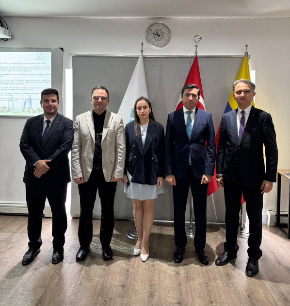 Dünya Türk Dilləri Ailəsi Günü Kolumbiyada qeyd edilib