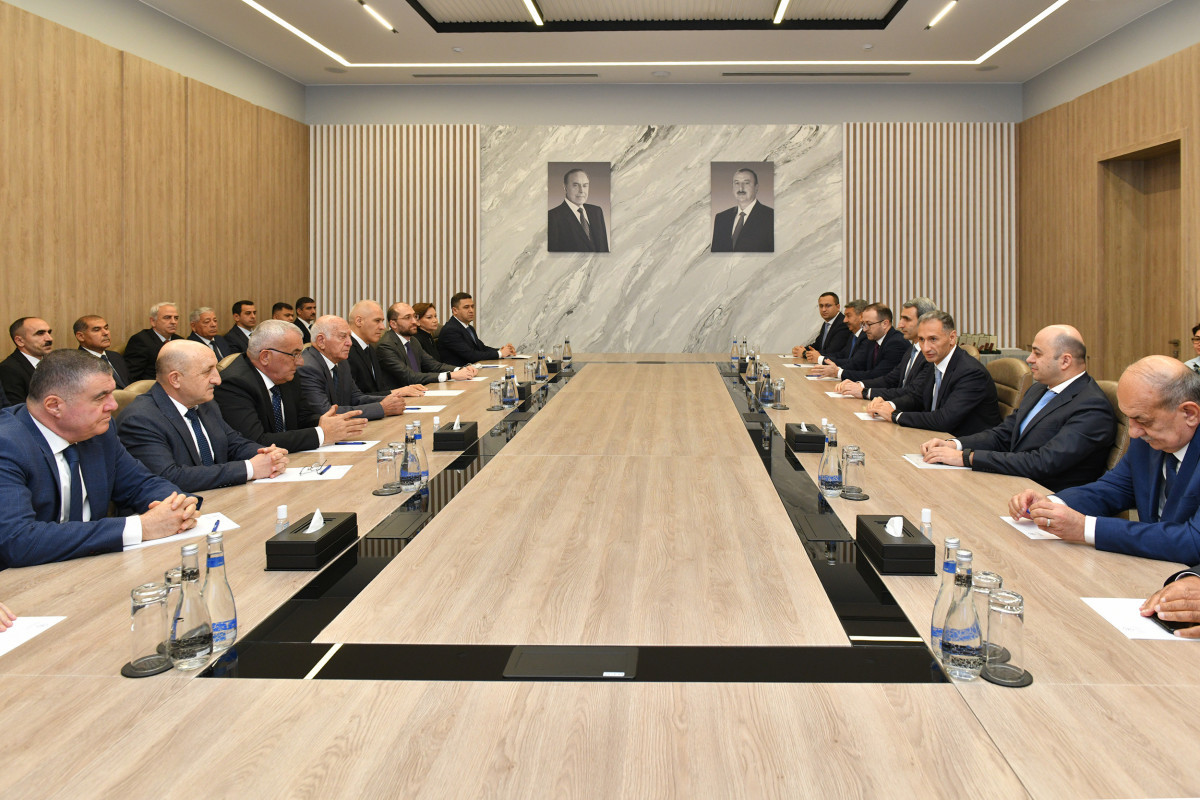 Nəqliyyat sahəsi işçiləri dövlət mükafatlarına layiq görülüb