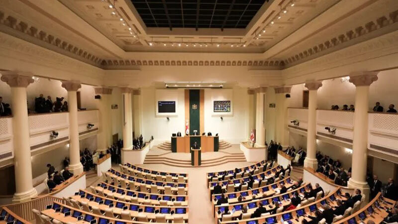 Gürcüstan Parlamenti Antikorrupsiya Bürosunun ləğvi haqqında qanun qəbul edib