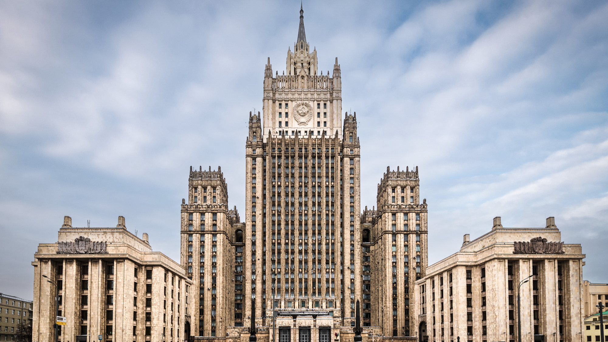 Tacikistan vətəndaşının qətlindən sonra Rusiyanın səfiri XİN-ə çağırıldı