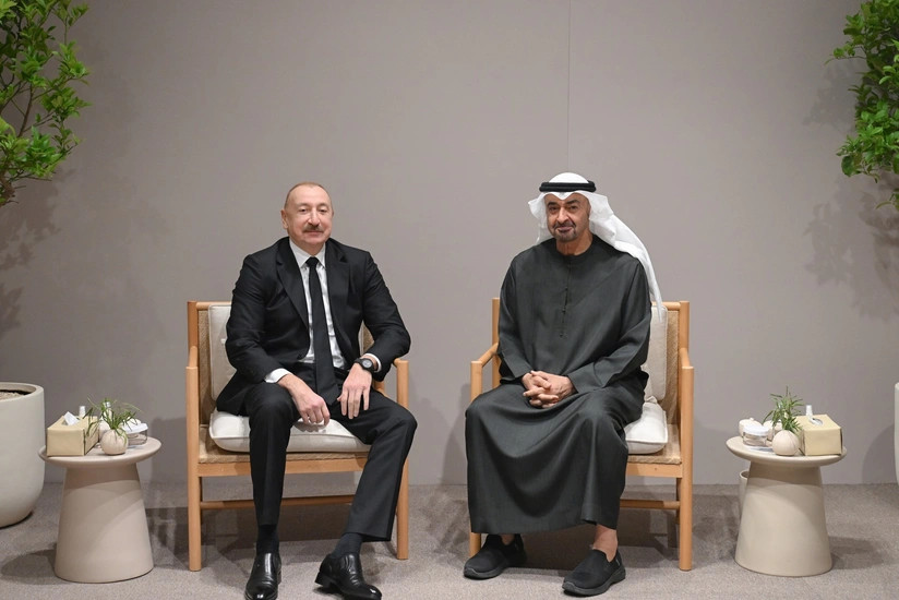 Əbu-Dabidə İlham Əliyevin Birləşmiş Ərəb Əmirliklərinin Prezidenti ilə görüşü olub