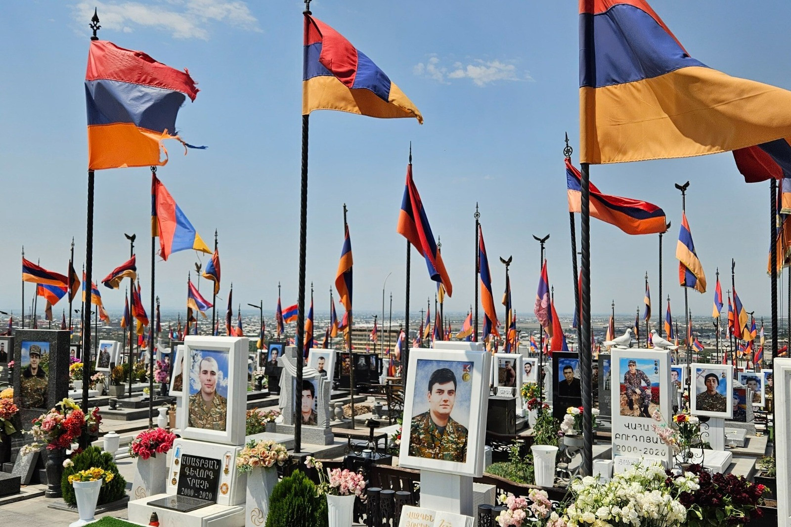 Ermənistan 44 günlük müharibədə məhv olmuş hərbçilərin siyahısını təqdim edib