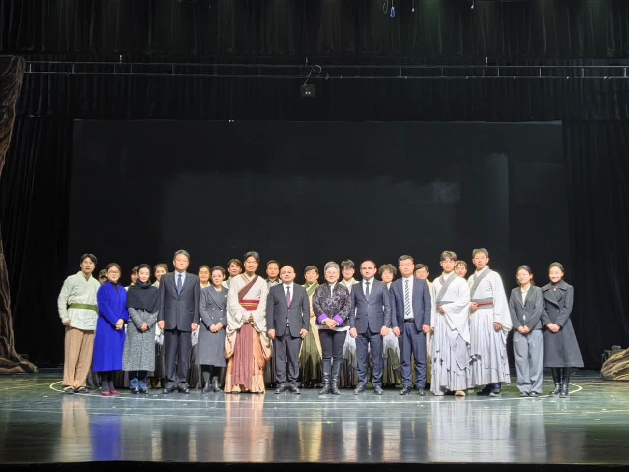 Akademik Milli Dram Teatrı Çin teatrları ilə əməkdaşlığa başlayır