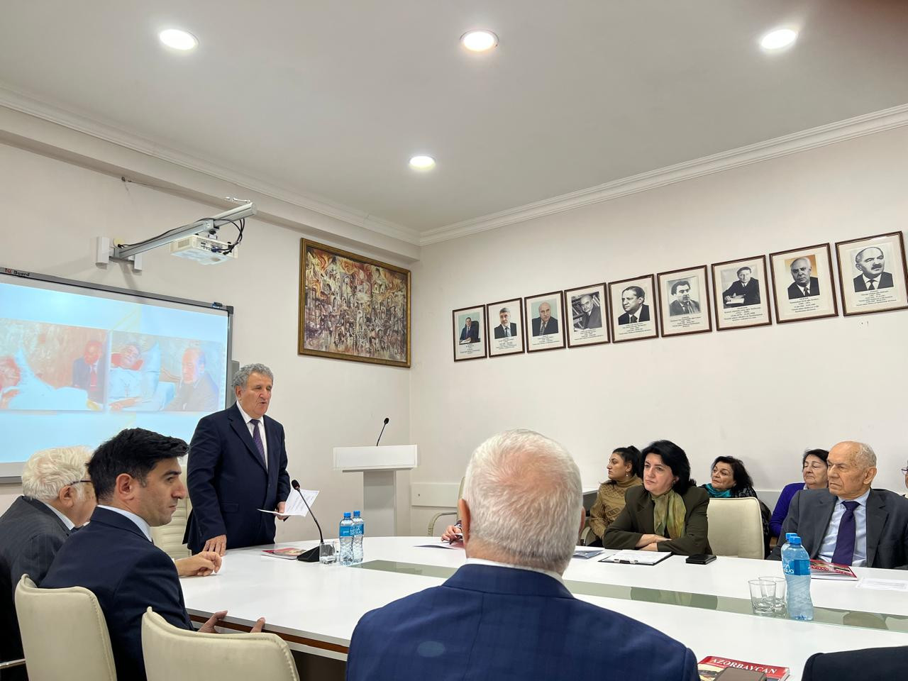 Yusif Səmədoğlunun 90 illiyinə həsr olunmuş elmi konfrans keçirilib