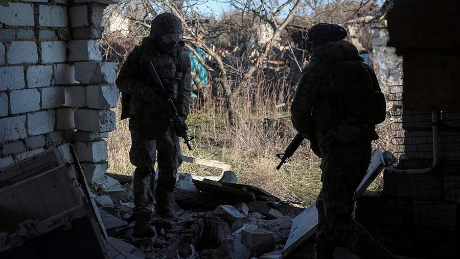 Zelenski Ukrayna Silahlı Qüvvələrinin Donbasdan çıxarılmasına icazə verdi