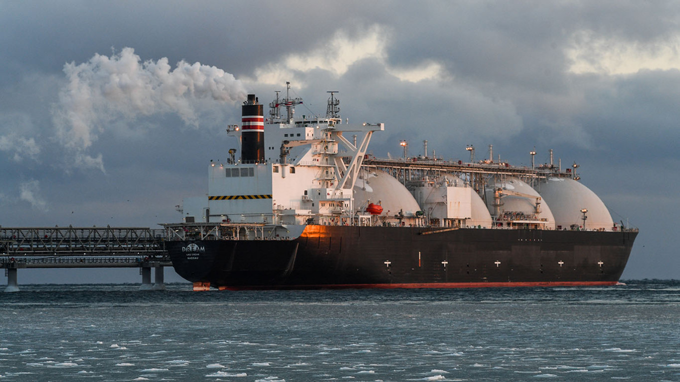 Rusiya noyabrda Çinə LNG ixracında rekord qeydə alıb