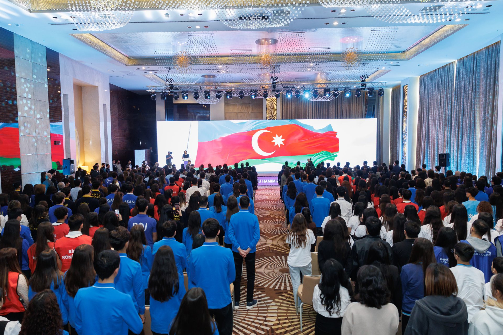 Nazirlik rəsmiləri “Rəqəmsallaşma, Süni İntellekt və Media Savadlılığı” mövzusunda konfransda çıxış ediblər