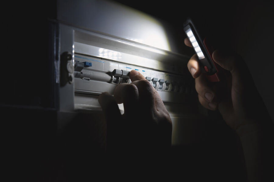 Xersonda 60 minə yaxın sakin işıqsız qalıb