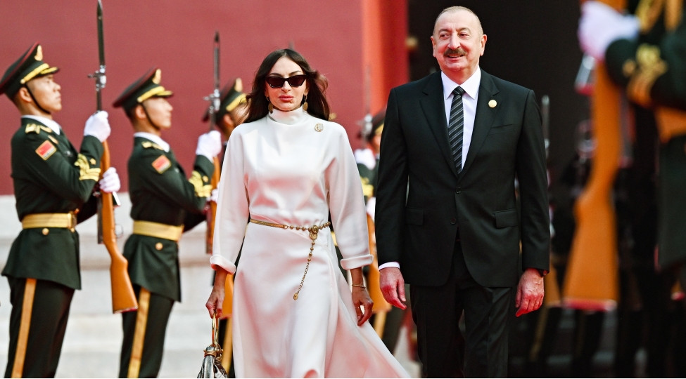 Hər bir vədini real addımları ilə təsdiqləyən Liderə xalqın sevgisi sonsuzdur