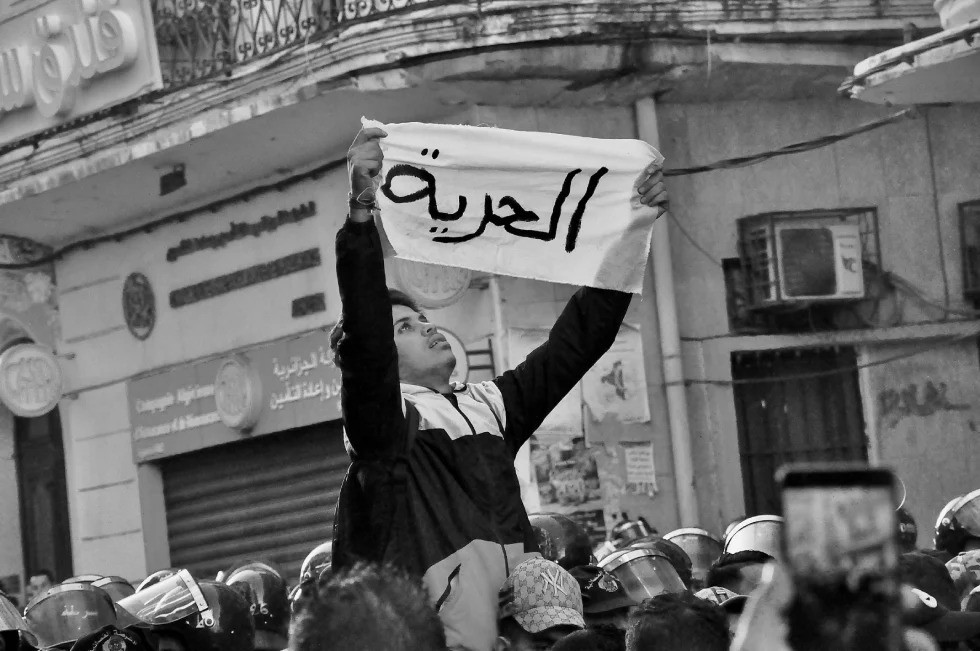 Makrona daha bir ŞOK: